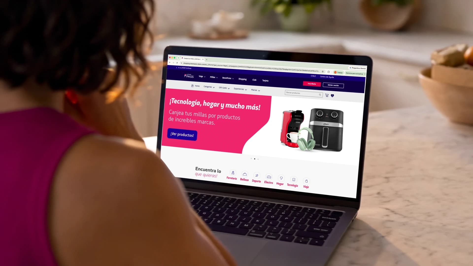 LATAM Pass · LATAM Airlines — imagen 8 de 9
